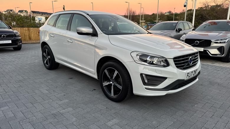 Volvo Xc60 D5 [220] R DESIGN Lux Nav 5dr AWD Geartronic Diesel Estate